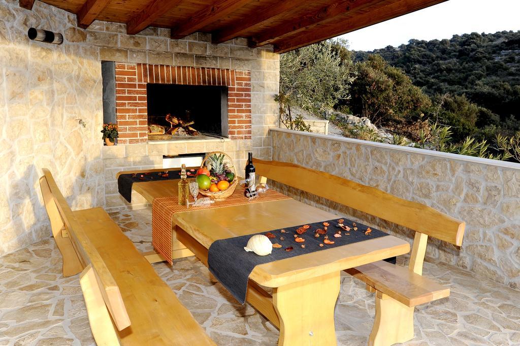 Holiday Home Mirna Vala Sevid Dış mekan fotoğraf