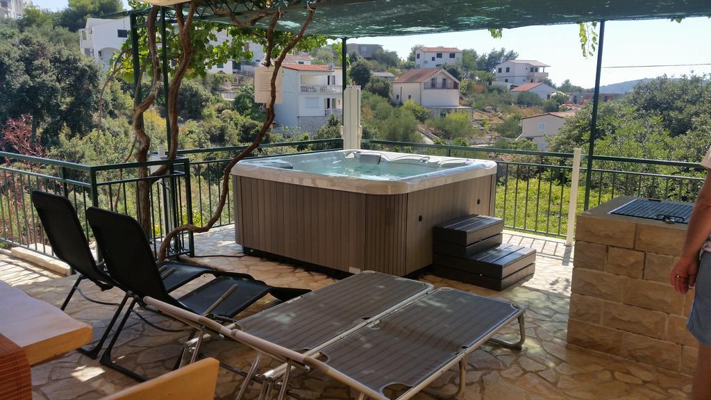 Holiday Home Mirna Vala Sevid Dış mekan fotoğraf