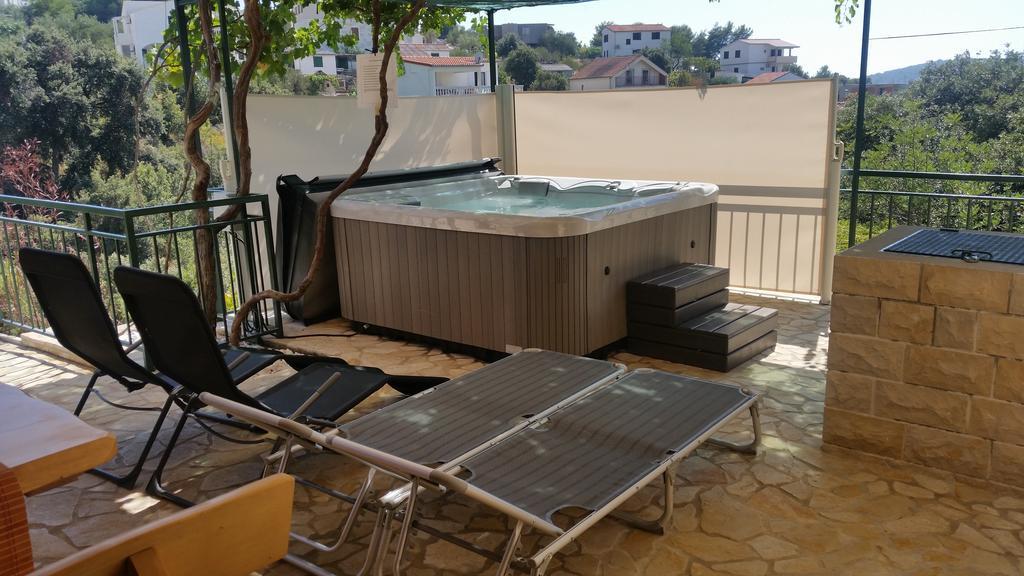 Holiday Home Mirna Vala Sevid Dış mekan fotoğraf